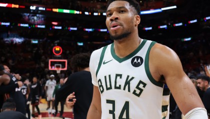 bob半岛体育平台-雄鹿生涯最后一季？字母哥本赛季仅出战36场 场均27.6+9.8+5.4