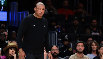 不当顾问？名记：老里弗斯或想暂离NBA休息一段时间 以便陪伴家人