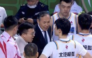 bob半岛体育官方网站-北京男篮2分险胜同曦，赵睿24+4+6火力全开，周琦10+9祝铭震19分